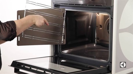 фото: Electrolux EOB 5450 AOX