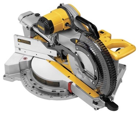 фото: Торцовочная пила DeWalt DWS 780