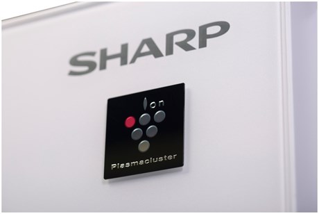 фото: Холодильник Sharp SJGX98PWH