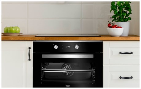 фото: Духовой шкаф Beko BCE18306X
