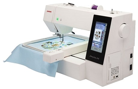 фото: Вышивальная машина Janome Memory Craft 500Е