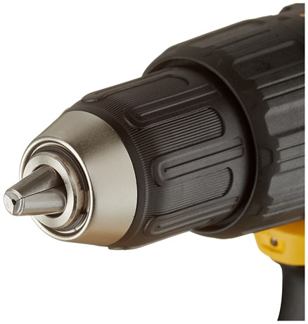 фото: Дрель-шуруповерт DeWalt DCD778D2T