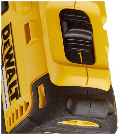 фото: Дрель-шуруповерт DeWalt DCD778D2T