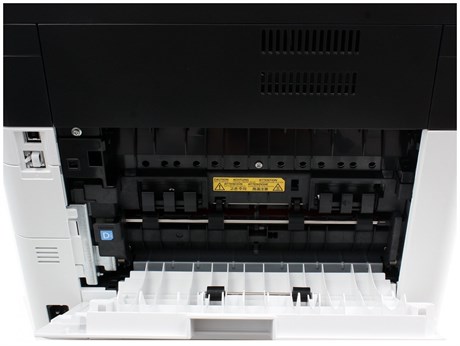 фото: МФУ Kyocera Ecosys M2135DN
