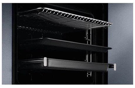 фото: Духовой шкаф Electrolux EOD3C70TK