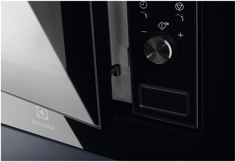 фото: Микроволновая печь Electrolux LMS2203EMX