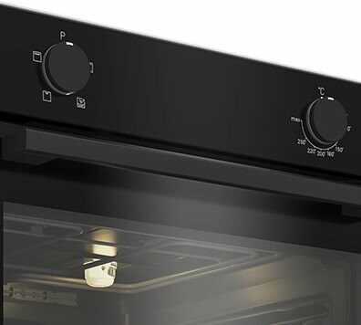 фото: Духовой шкаф Indesit IFE 2420 BL