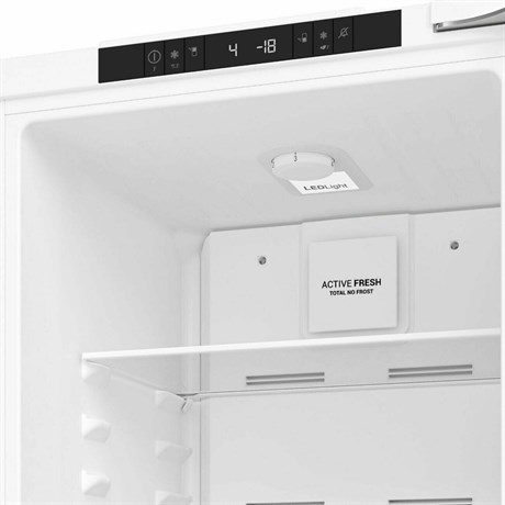 фото: Холодильник Hotpoint-Ariston HBT 18