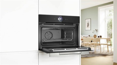 фото: Духовой шкаф Bosch HBG7764B1