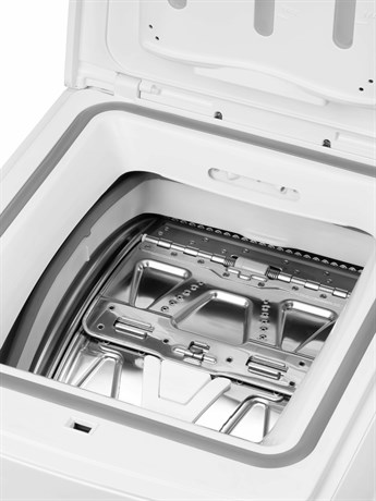 фото: Стиральная машина Midea MFE05W70/W