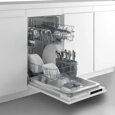 фото: Посудомоечная машина Indesit DIS 1C59