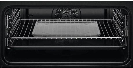 фото: Духовой шкаф AEG KMK968000M