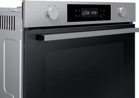 фото: Духовой шкаф Samsung NV7B4125ZAS/WT