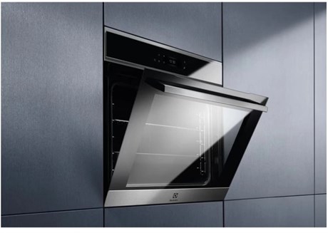 фото: Духовой шкаф Electrolux EOE8P39WX