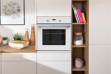 фото: Духовой шкаф Gorenje BO6737E03NWG