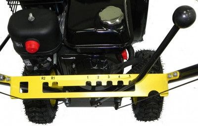 фото: Снегоуборщик Huter SGC 4100LX