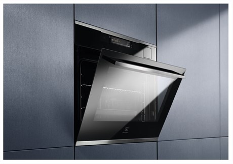 фото: Духовой шкаф Electrolux KOAAS31CX