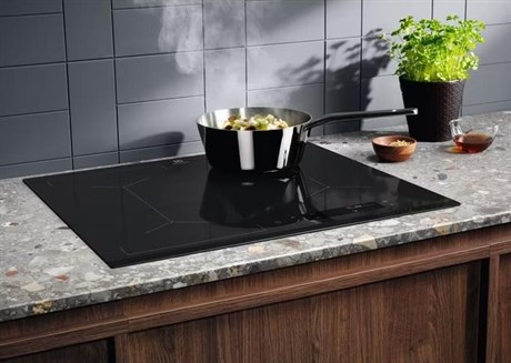 фото: Варочная панель Electrolux EIS6648