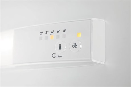 фото: Холодильник Electrolux LNS5LE18S