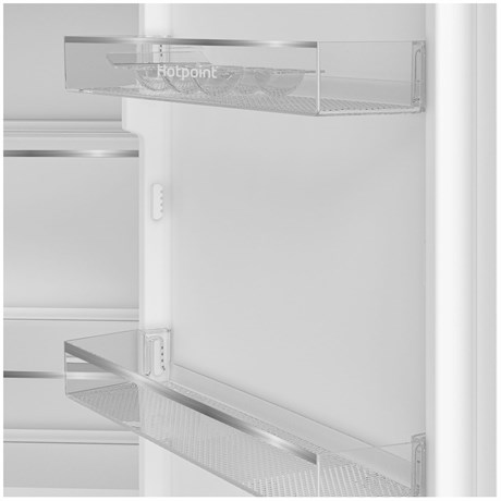 фото: Холодильник Hotpoint HBH 18
