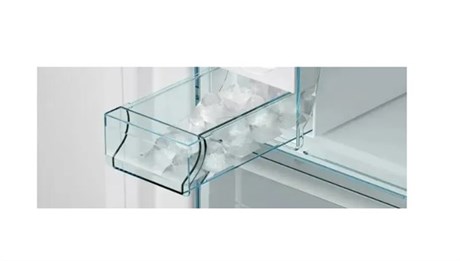 фото: Холодильник Bosch KGD86AW31U
