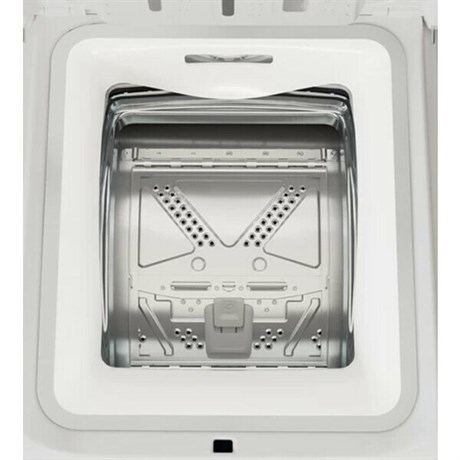 фото: Стиральная машина Indesit BTW S72200