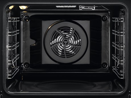 фото: Духовой шкаф Electrolux EOD6P77WZ