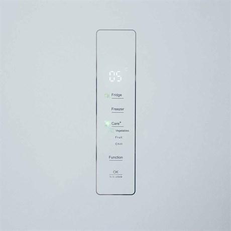 фото: Холодильник Centek CT-1744 NF white glass