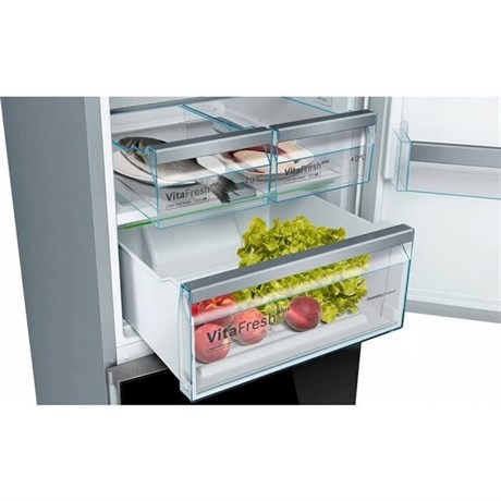 фото: Холодильник Bosch KGN39LB30U