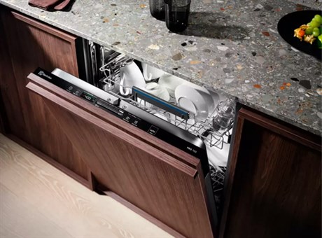 фото: Посудомоечная машина Electrolux EEQ47210L