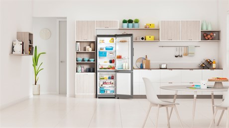 фото: Холодильник Indesit ITS 5180 G