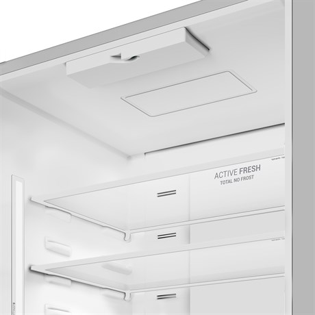 фото: Холодильник Hotpoint HFP4 480I X