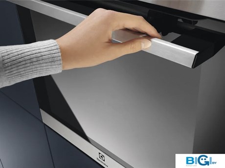 фото: Духовой шкаф Electrolux EOF4P74X