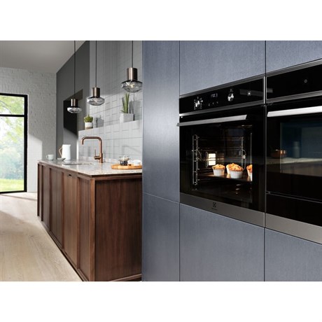 фото: Духовой шкаф Electrolux EOD3H70X
