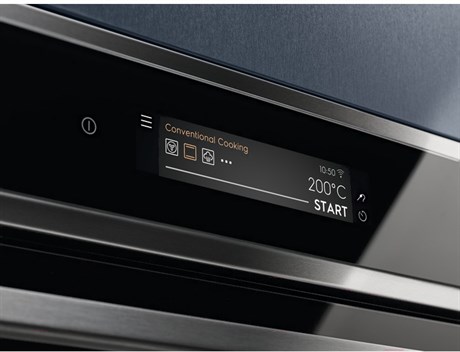 фото: Духовой шкаф Electrolux EOC9P31WX