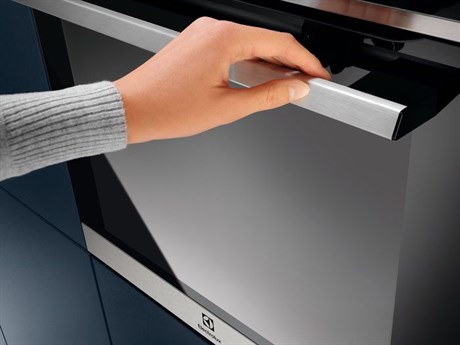 фото: Духовой шкаф Electrolux COE7P31X2