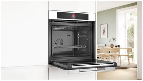 фото: Духовой шкаф Bosch HBG7341W1