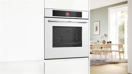 фото: Духовой шкаф Bosch HBG7341W1
