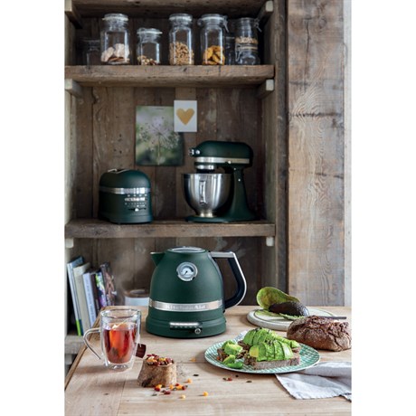 фото: Электрический чайник KitchenAid 5KEK1522EPP