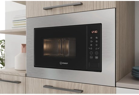 фото: Микроволновая печь Indesit MWI 120 GX