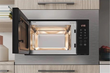 фото: Микроволновая печь Indesit MWI 120 GX