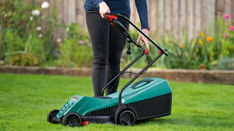 фото: Газонокосилка Bosch Rotak 320 ER