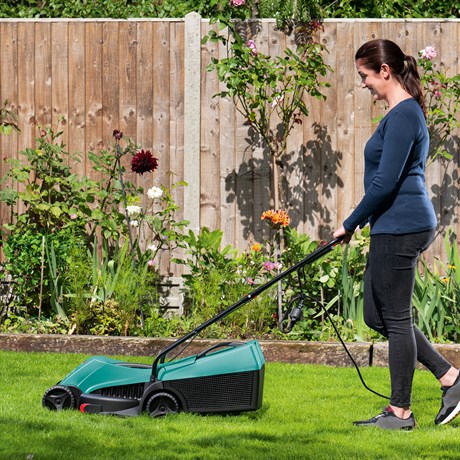 фото: Газонокосилка Bosch Rotak 320 ER