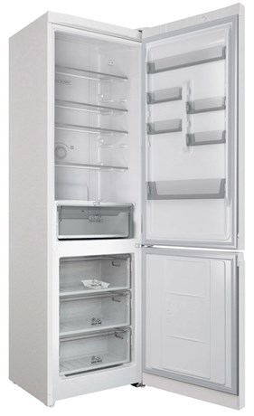 фото: Холодильник Hotpoint HT 6200 W
