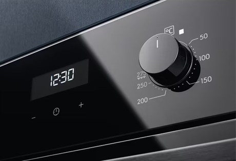 фото: Духовой шкаф Electrolux EOD5F71Z