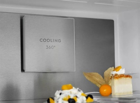 фото: Холодильник Electrolux LNT7ME36G2
