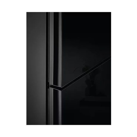 фото: Холодильник Electrolux LNT7ME36K2