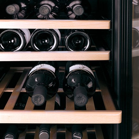 фото: Винный шкаф Caso WineComfort 240 Smart