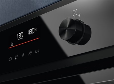 фото: Духовой шкаф Electrolux EOD6C77H