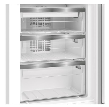 фото: Холодильник Hotpoint HBDR 18